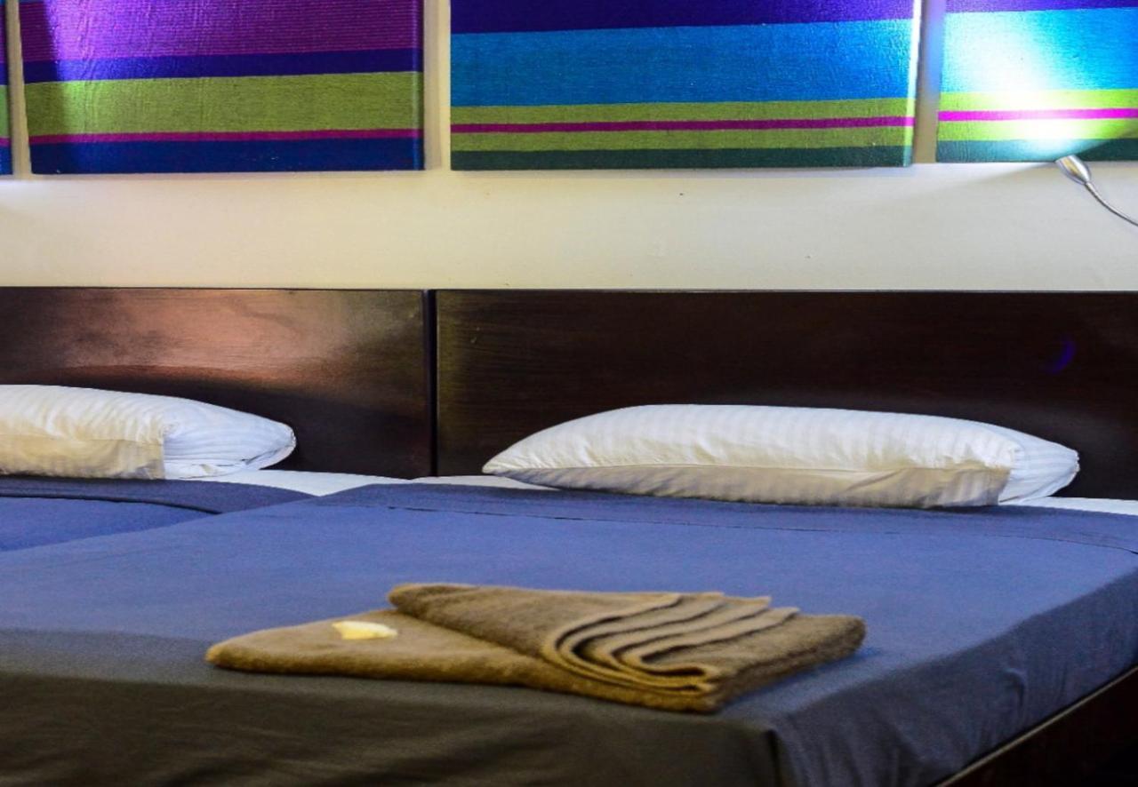 Hangover Hostels Мирисса Экстерьер фото