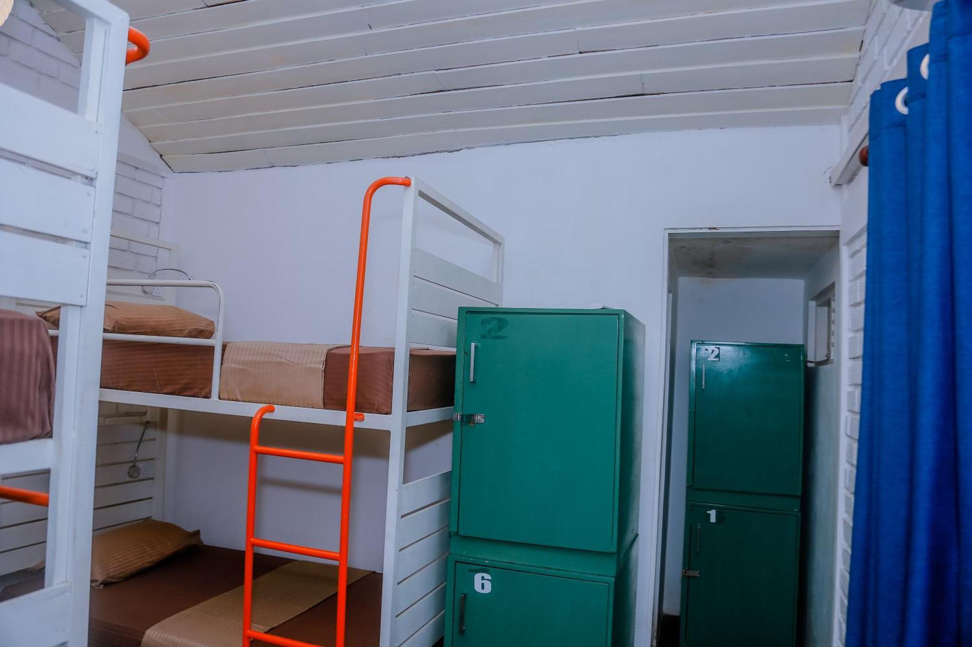 Hangover Hostels Мирисса Экстерьер фото